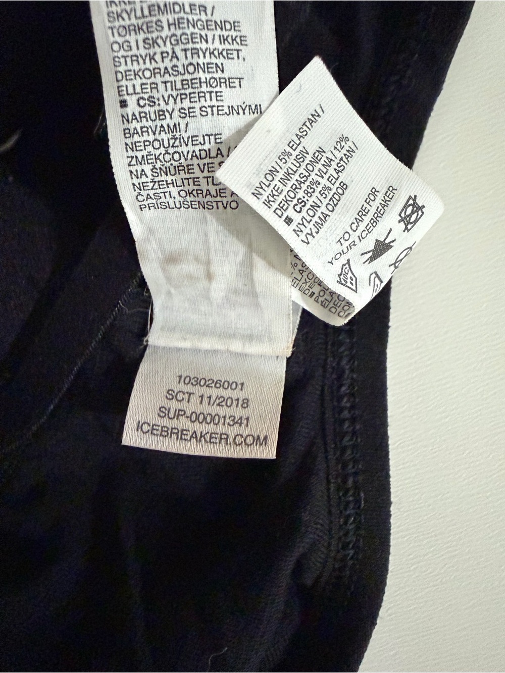 Icebreaker Black Wireless Triangle Bralette - Picture 4 of 7